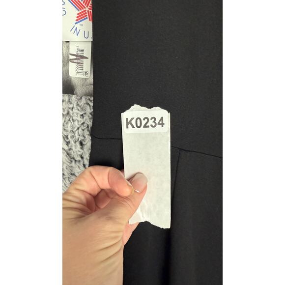 Betsy & Adam One-Shoulder Black Evening Gown Size 10 V-Neck Floor Length Train - Picture 9 of 10